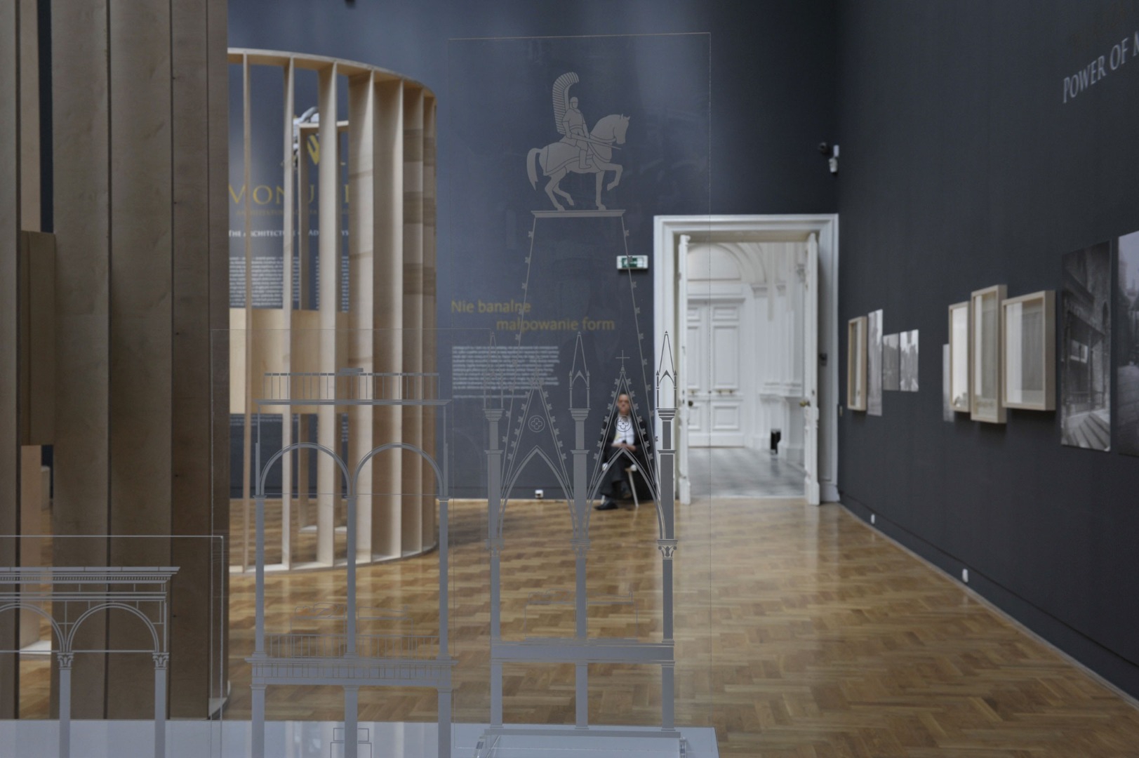 Aranżacja wystawy „Monument. Architektura Adolfa Szyszko-Bohusza”  – Zachęta Narodowa Galeria Sztuki